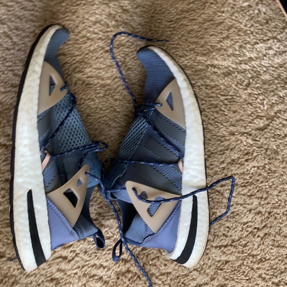 Adidas Shoes - Picture 3 of 5